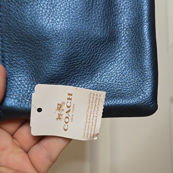 Coach Elegant Navy Blue Crossbody Bag NWTS Has Small Dipple On Back And Front - Picture 4 of 8